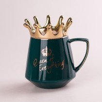 Чашка керамічна Queen of Everything 400мл з кришкою та ложкою Зелений